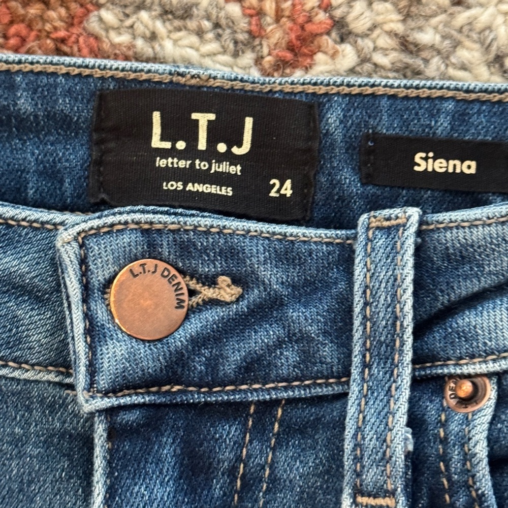 L.T.J. Letter to Juliet Siena Los Angeles Blue Straight Leg Ankle Women's Jeans - Picture 2 of 14